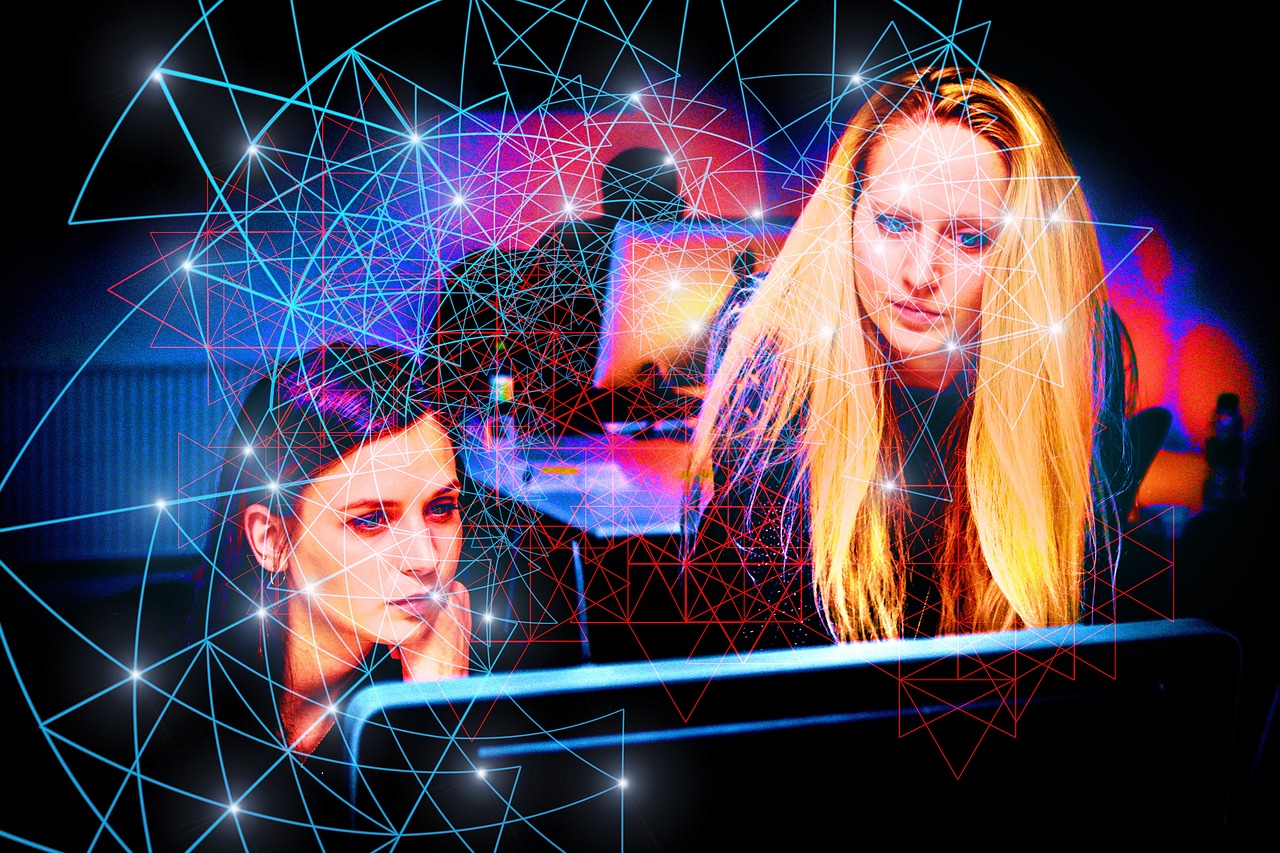 Kaip efektyviai sekti ir analizuoti pasaulines karo naujienas realiu laiku 2026 metais